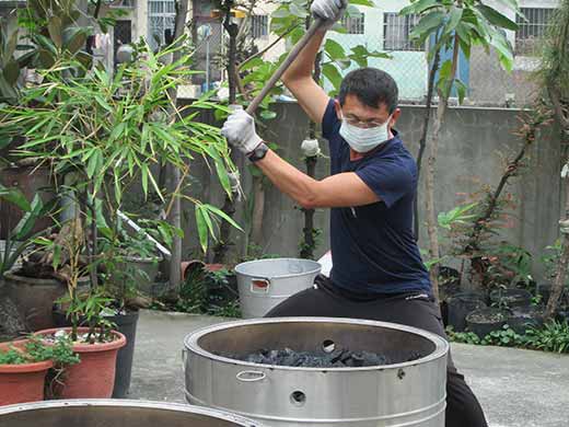 8.屏東縣竹峰炭焙茶廠-焙茶實況